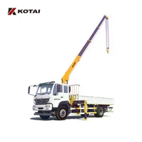 Plakanie torņa celtņi